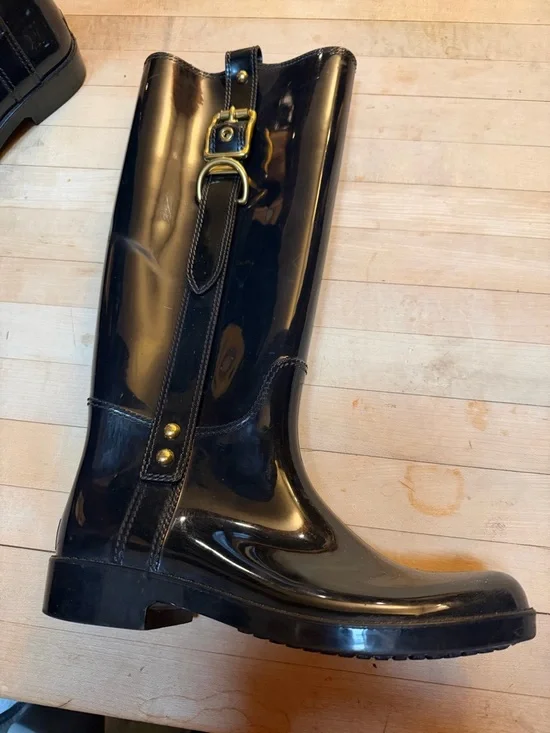 Coach Tasha Glossy Black Rain Boots Size 6 - Picture 4 of 6